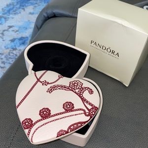 Pandora heart Jewelry box